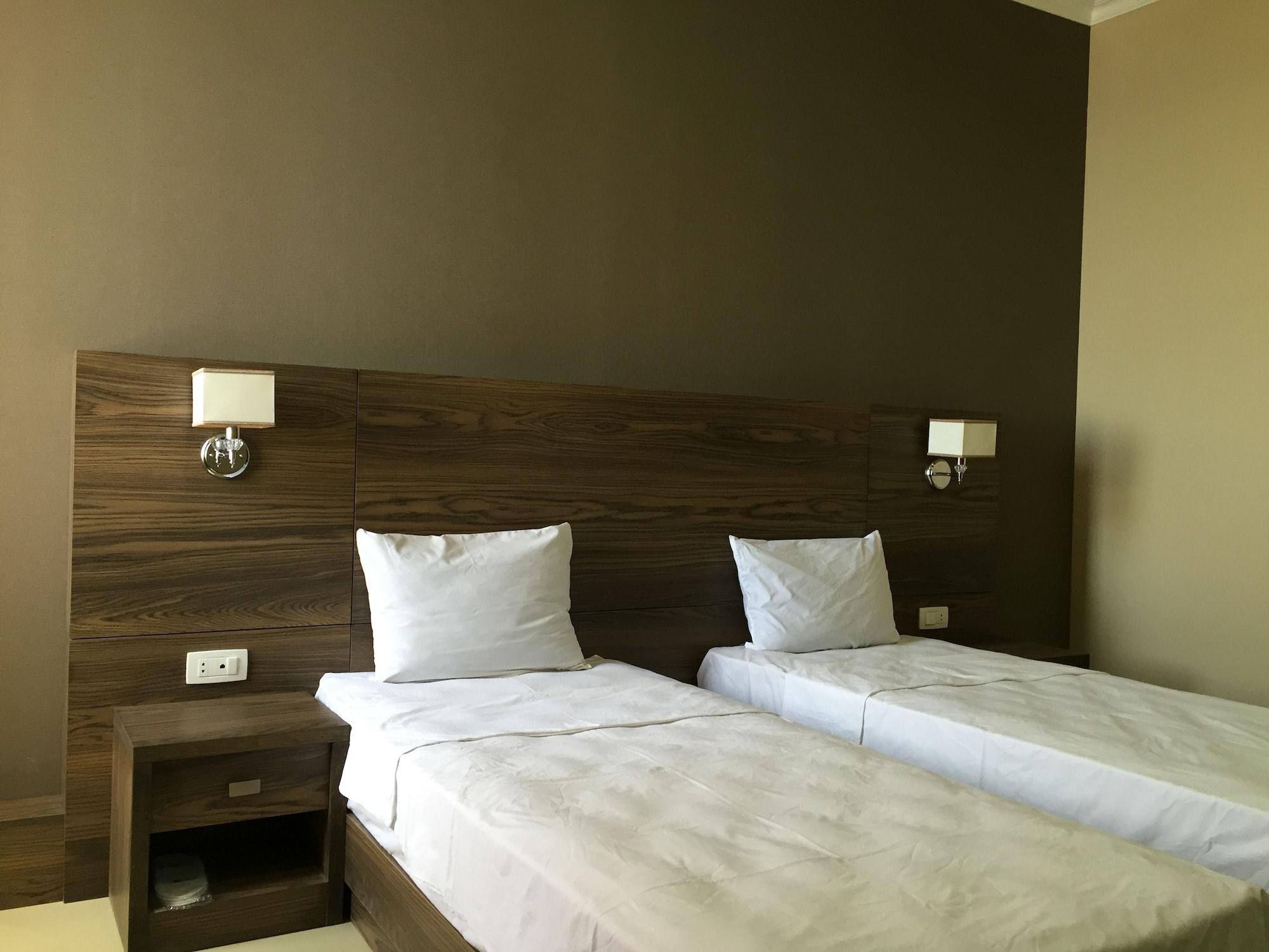 Primer Hotel Yerevan Exterior photo