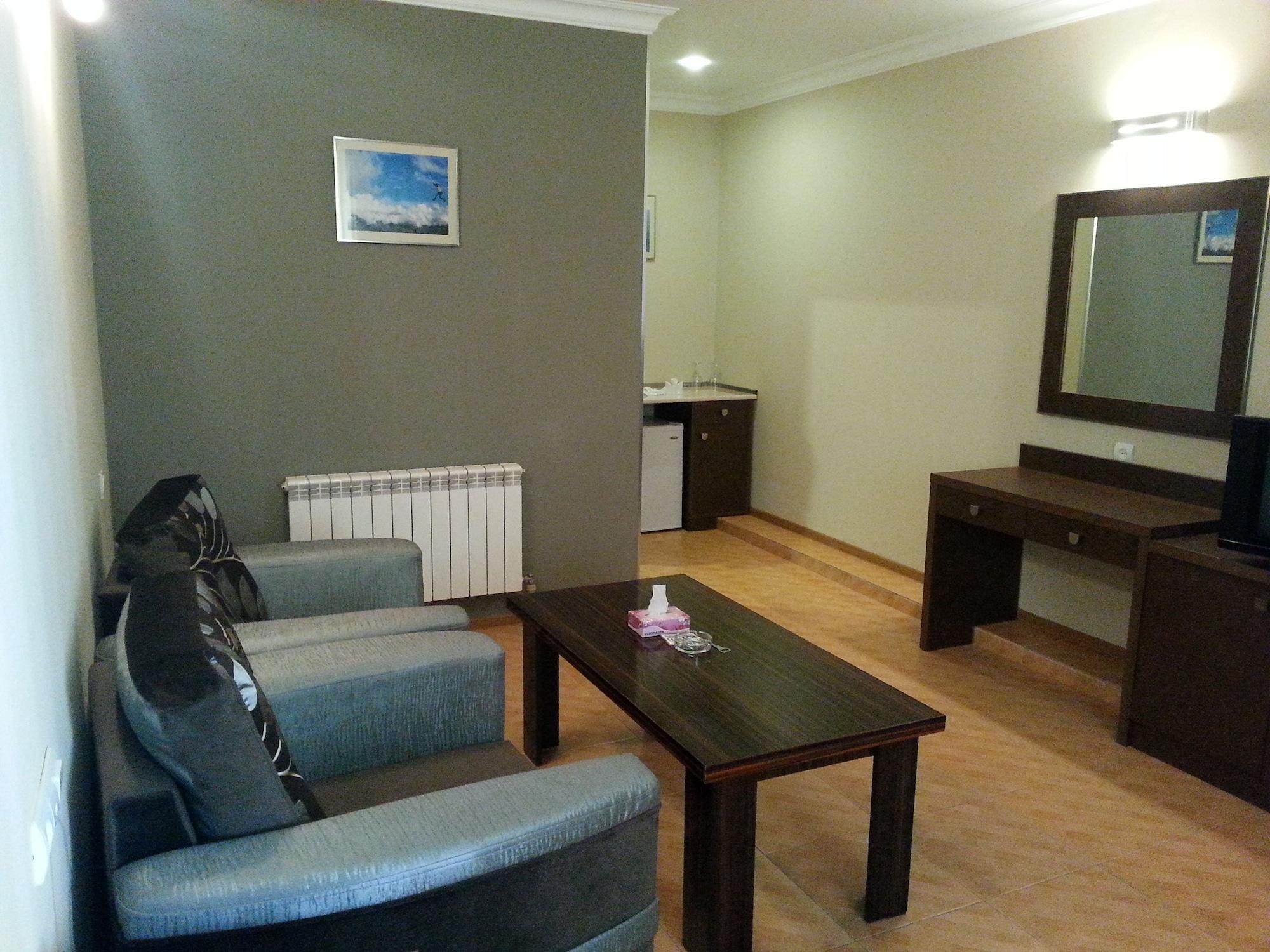 Primer Hotel Yerevan Exterior photo