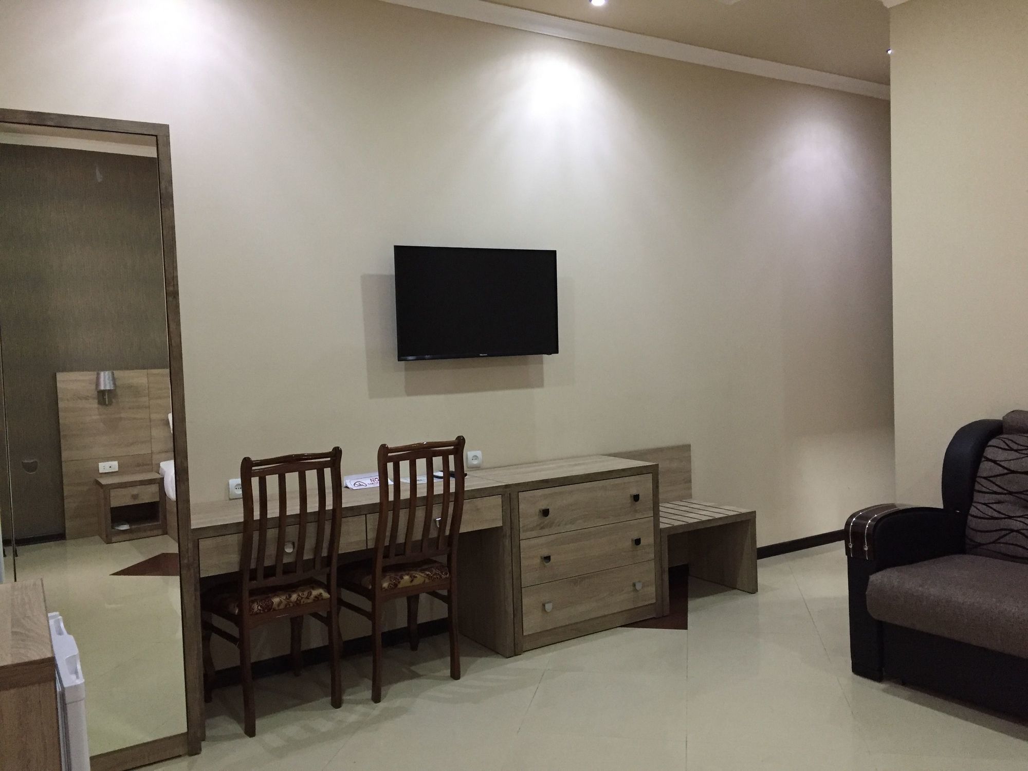Primer Hotel Yerevan Exterior photo